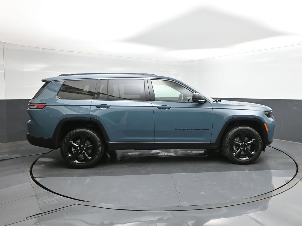 New 2026 Jeep Grand Cherokee L Limited RWD image 10