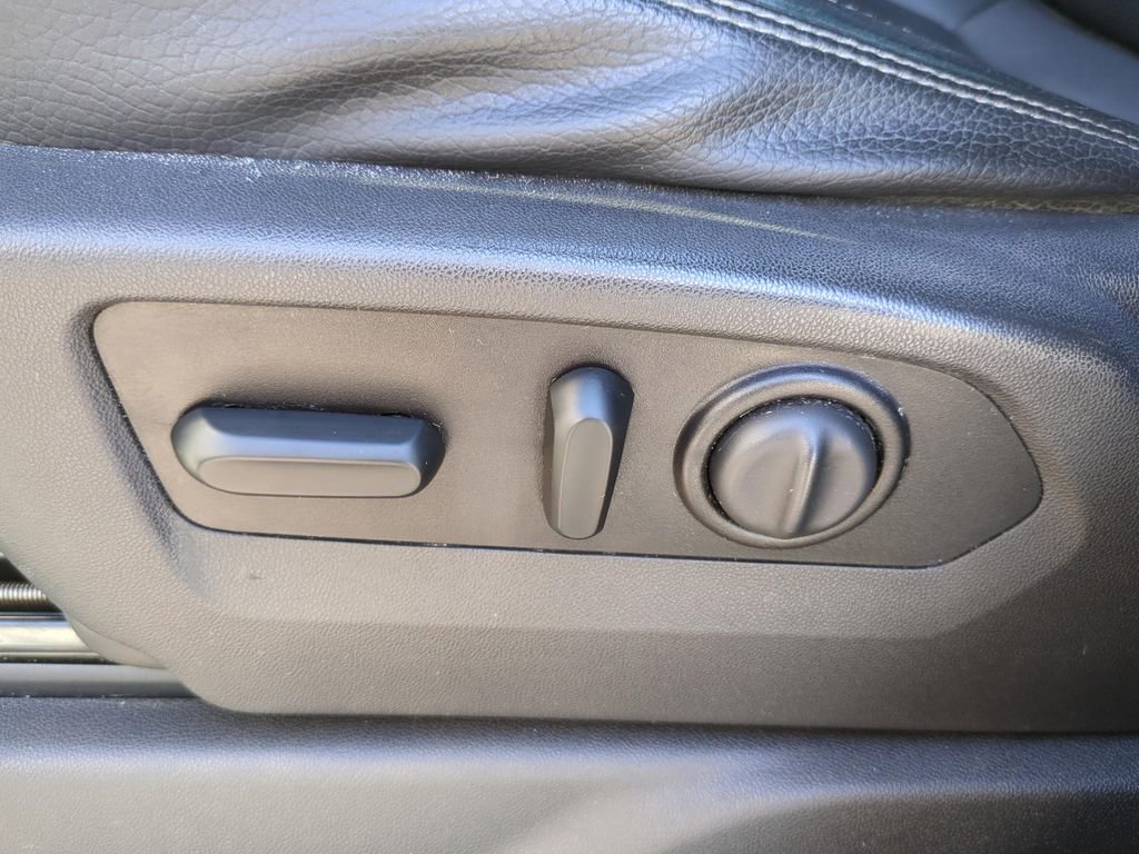 Used 2020 GMC Sierra 2500 Denali w/ Denali Ultimate Package image 17