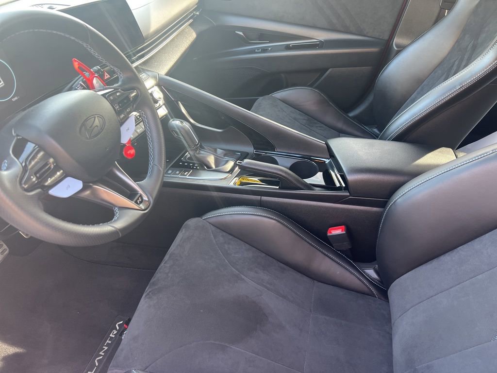 Used 2025 Hyundai Elantra N image 13