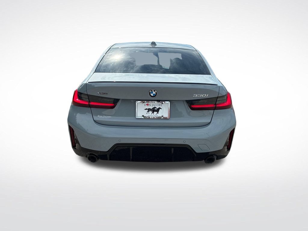 New 2026 BMW 330i xDrive Sedan w/ M Sport Package AWD/4WD image 4