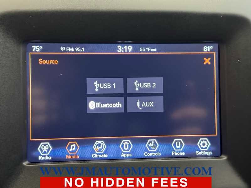 Used 2019 Jeep Compass Latitude w/ Popular Equipment Group image 26