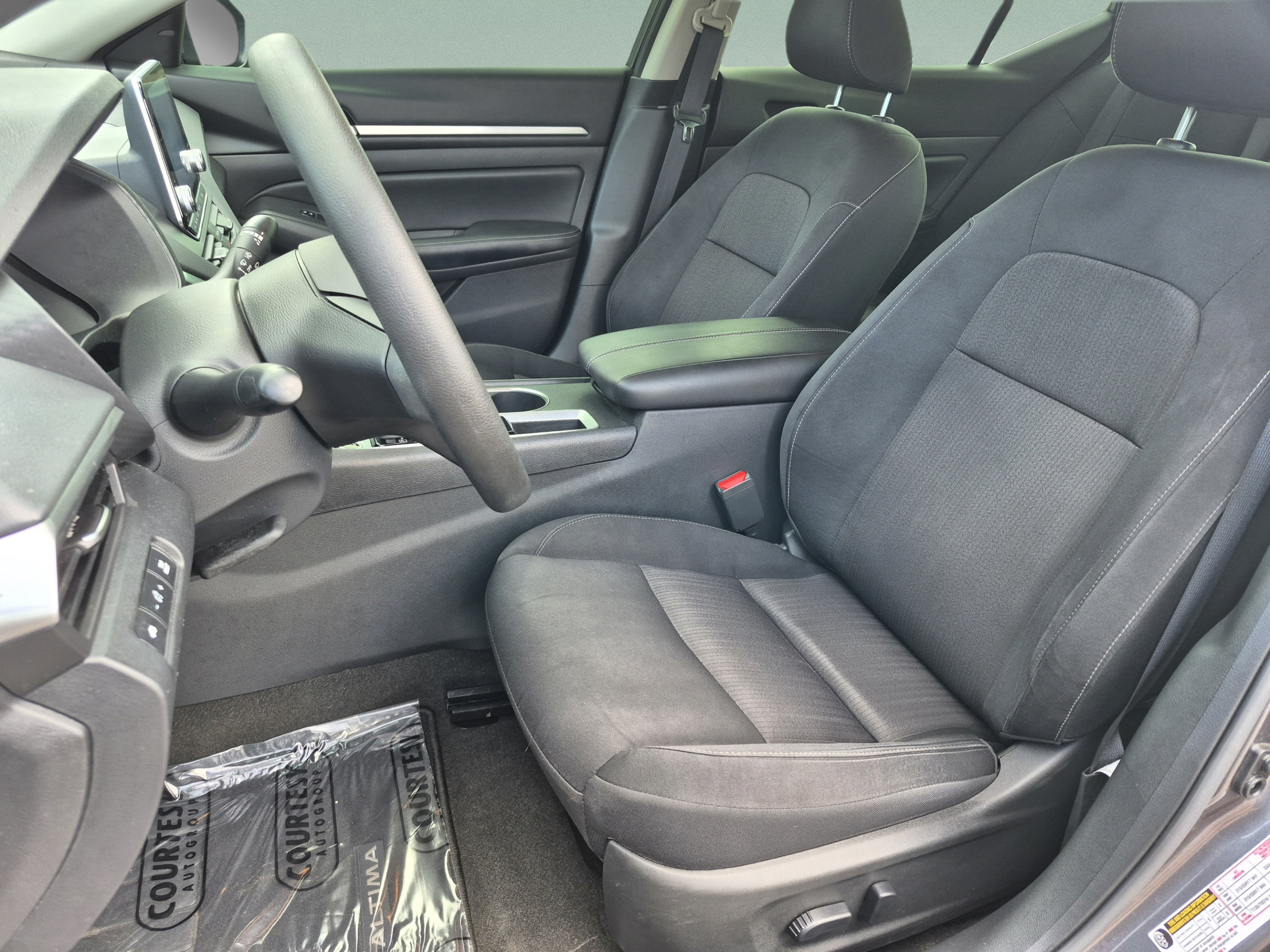 Certified 2022 Nissan Altima 2.5 SV FWD image 20