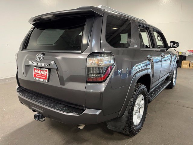Used 2016 Toyota 4Runner SR5 Premium RWD image 3