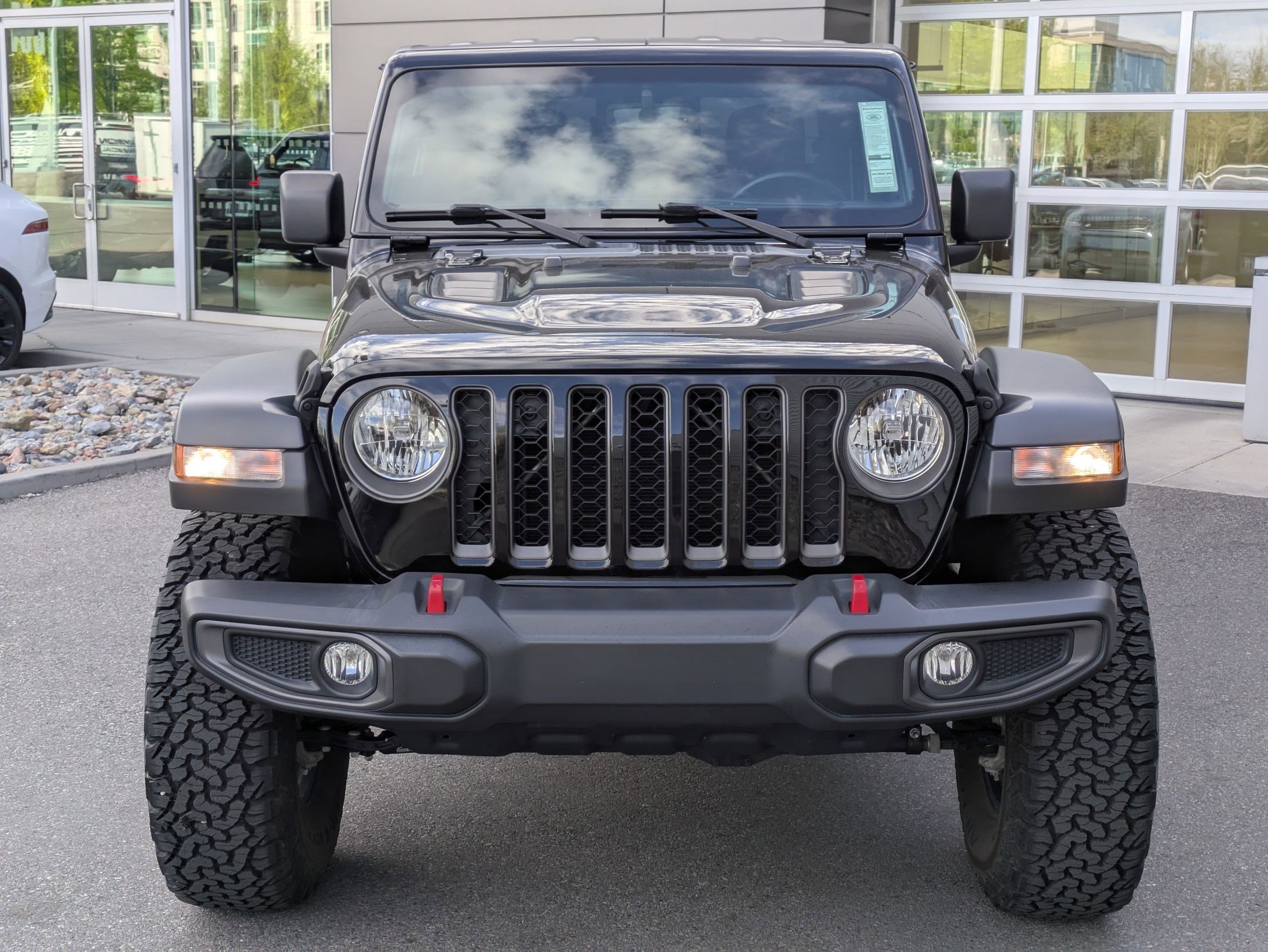 Used 2022 Jeep Gladiator Rubicon w/ Cold Weather Group image 2