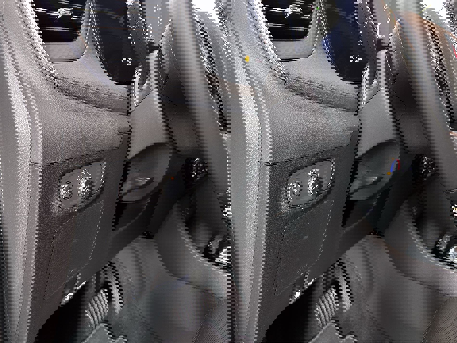 Used 2025 Buick Encore GX Sport Touring w/ Advanced Technology Package image 54