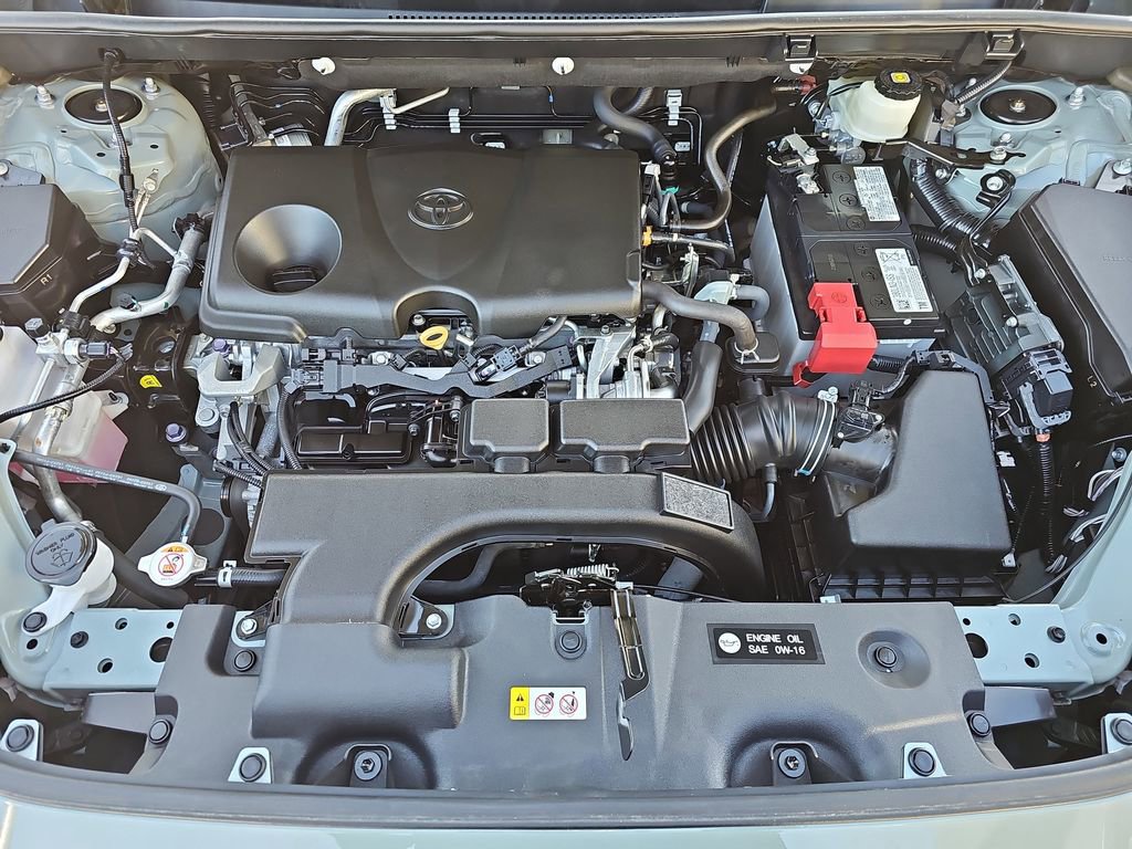 Used 2021 Toyota RAV4 XLE image 32