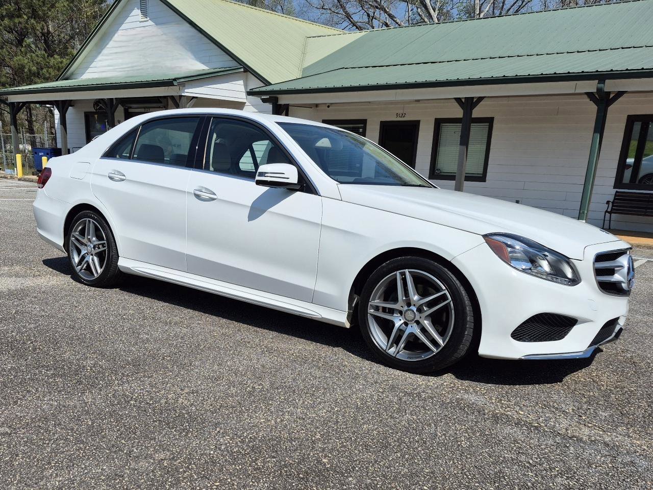 Used 2016 Mercedes-Benz E 350 Sedan image 10