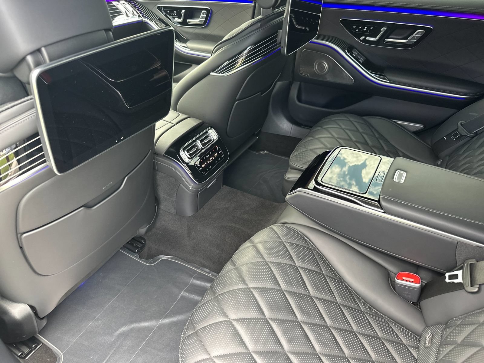 Certified 2024 Mercedes-Benz S 580 4MATIC Sedan image 12