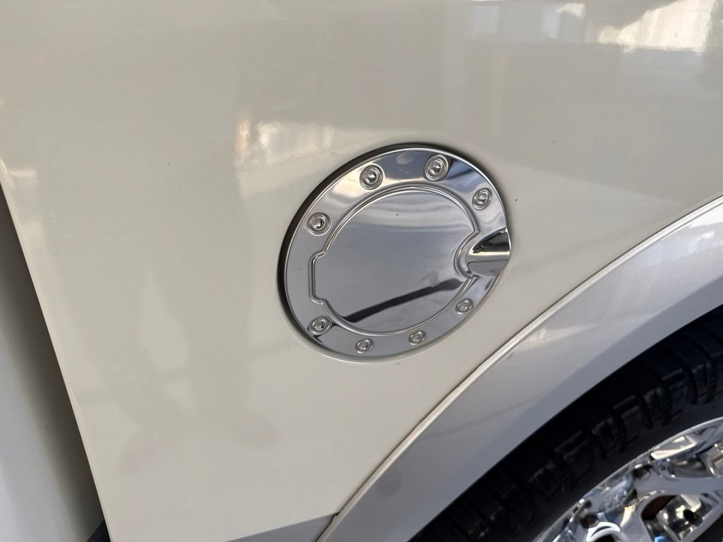 Used 2017 RAM 1500 Laramie w/ Convenience Group AWD/4WD image 15