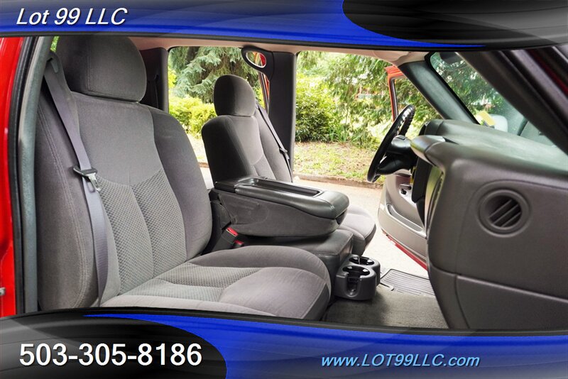 Used 2007 Chevrolet Silverado 2500 LT w/ Onstar Plus Package AWD/4WD image 19