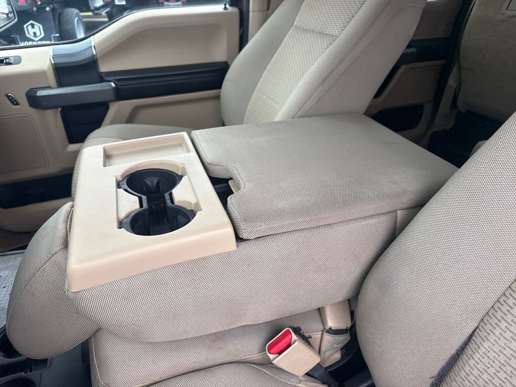 Used 2016 Ford F150 XLT w/ Equipment Group 302A Luxury image 32