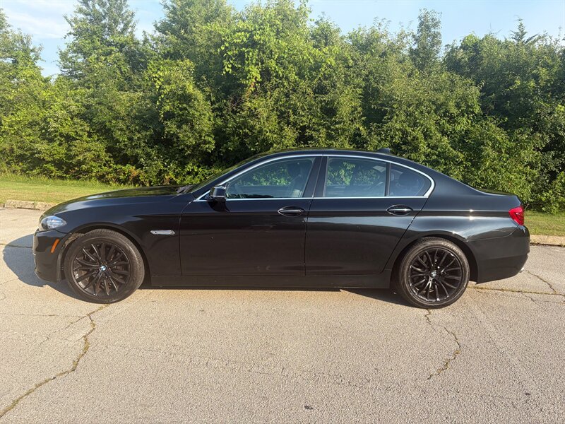 Used 2014 BMW 528i xDrive Sedan AWD/4WD image 2