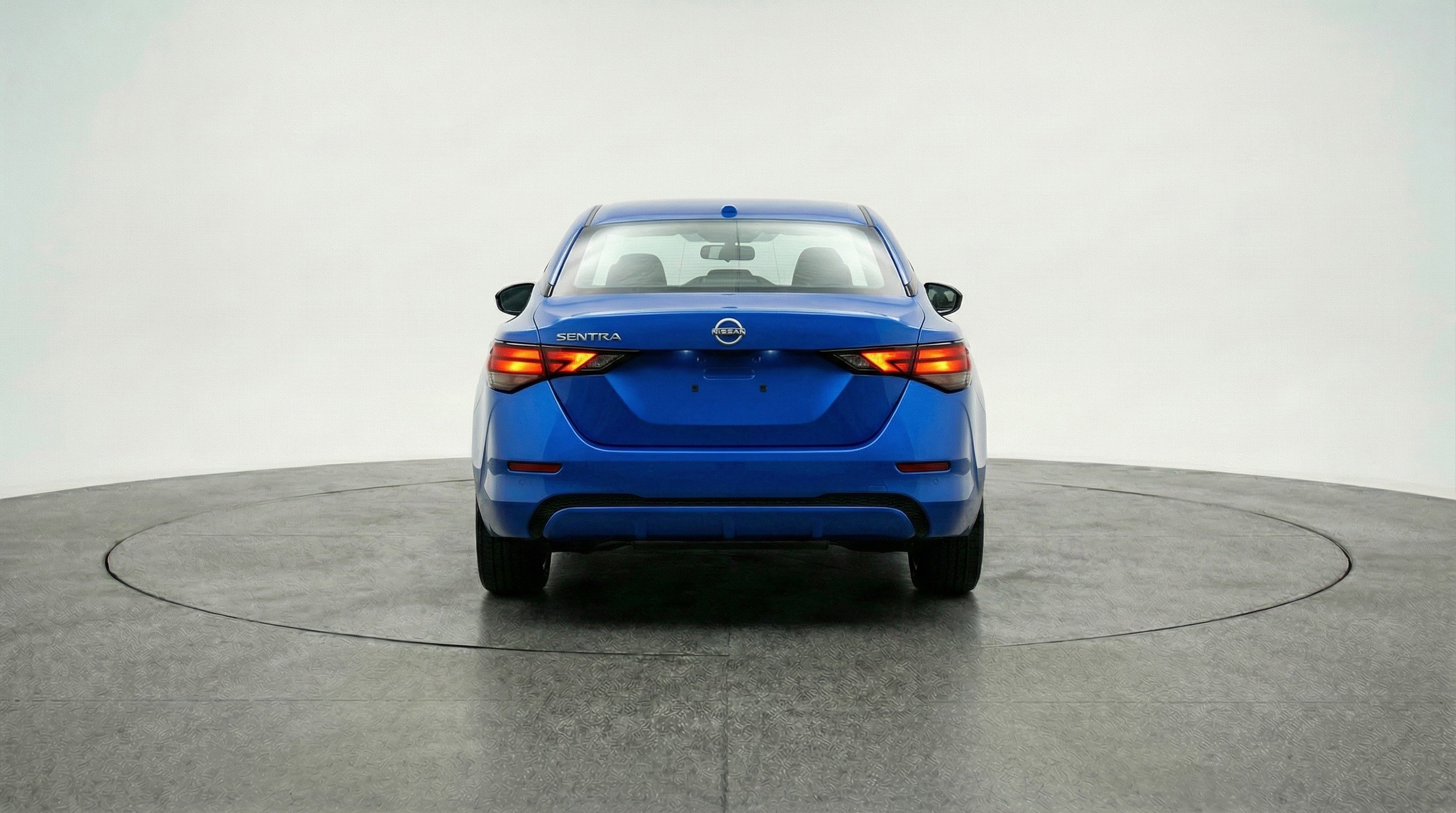 Used 2025 Nissan Sentra SV image 7