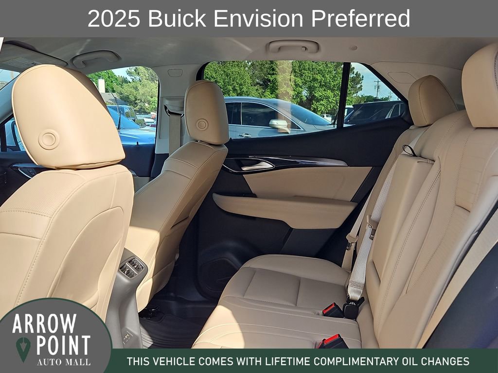 Used 2025 Buick Envision Preferred image 18