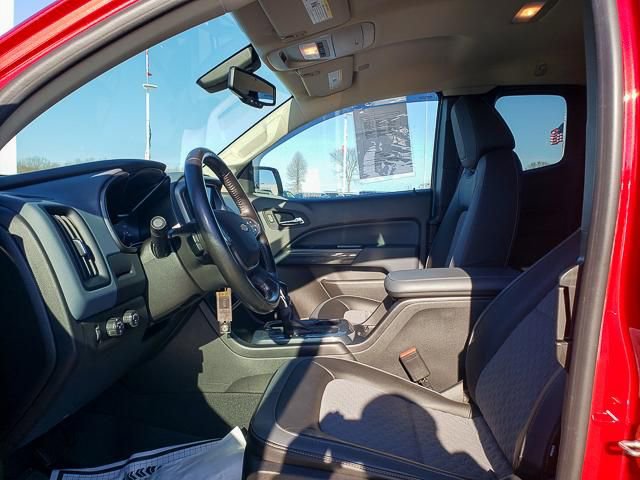 Used 2022 Chevrolet Colorado Z71 AWD/4WD image 11