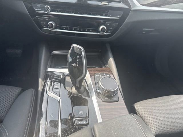 Used 2023 BMW 540i xDrive w/ Premium Package image 15