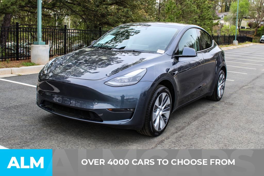 Used 2023 Tesla Model Y Long Range image 3