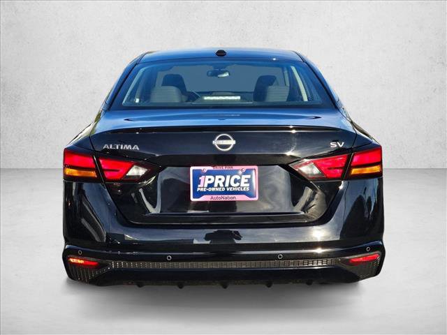 Used 2024 Nissan Altima 2.5 SV image 7