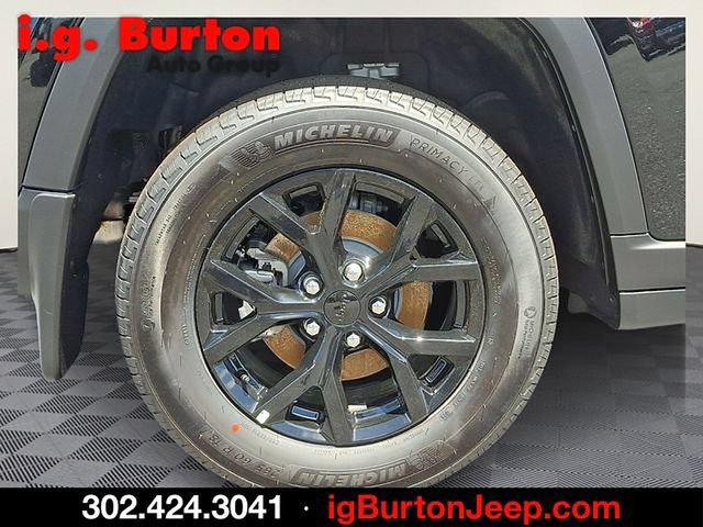 New 2026 Jeep Grand Cherokee Altitude AWD/4WD image 5