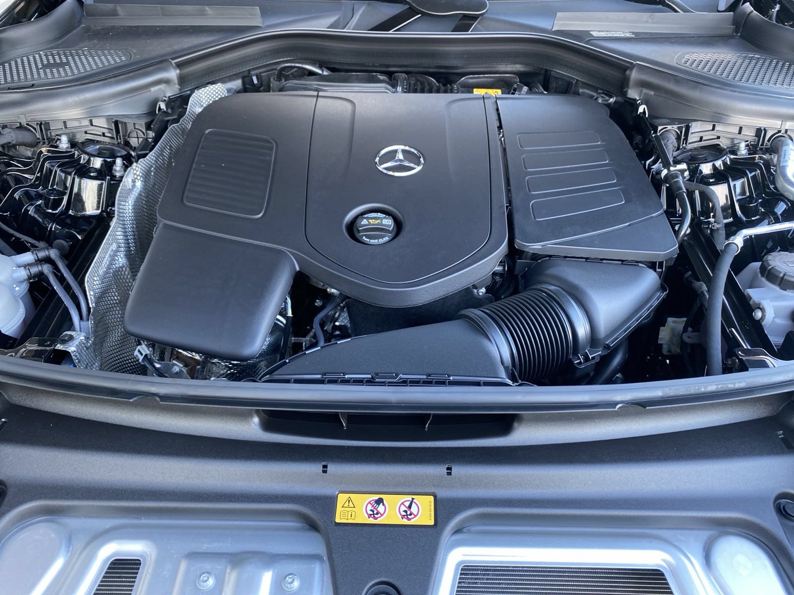 New 2024 Mercedes-Benz GLC 300 4MATIC image 11