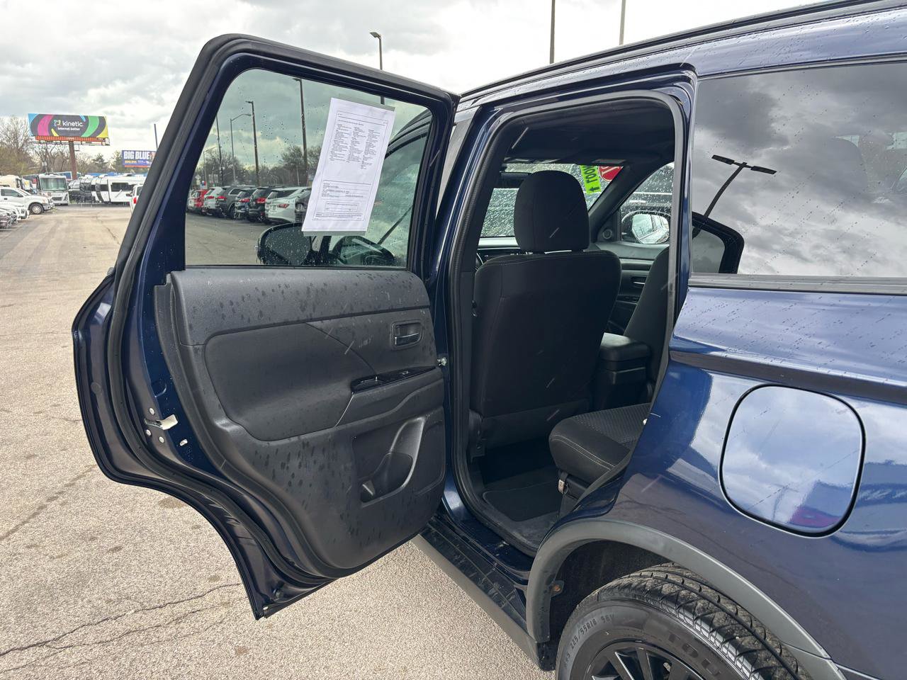 Used 2018 Mitsubishi Outlander LE AWD/4WD image 16