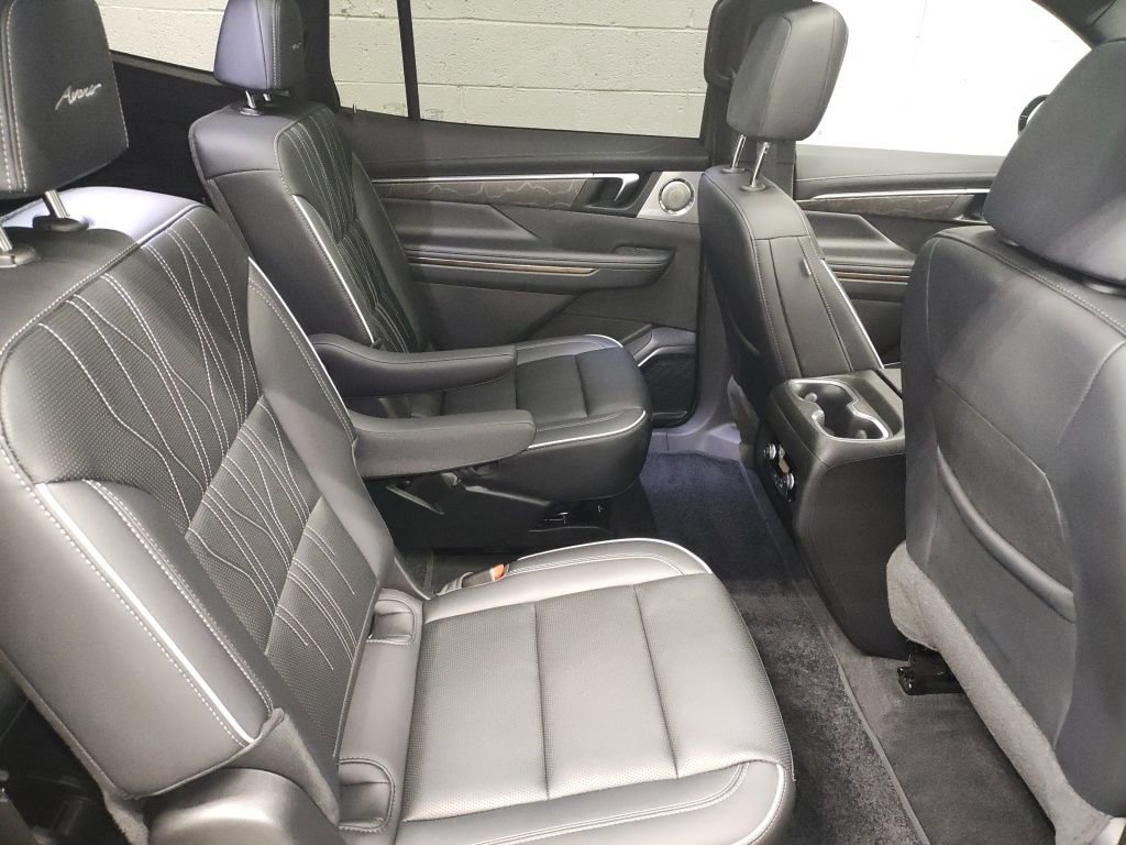 Certified 2025 Buick Enclave Avenir w/ Trailering Package, 5000 lbs. image 12