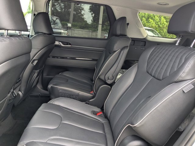 Used 2025 Hyundai Palisade Limited image 17