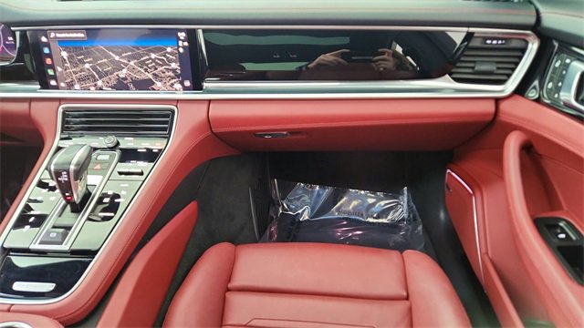 Used 2023 Porsche Panamera Platinum Edition image 36