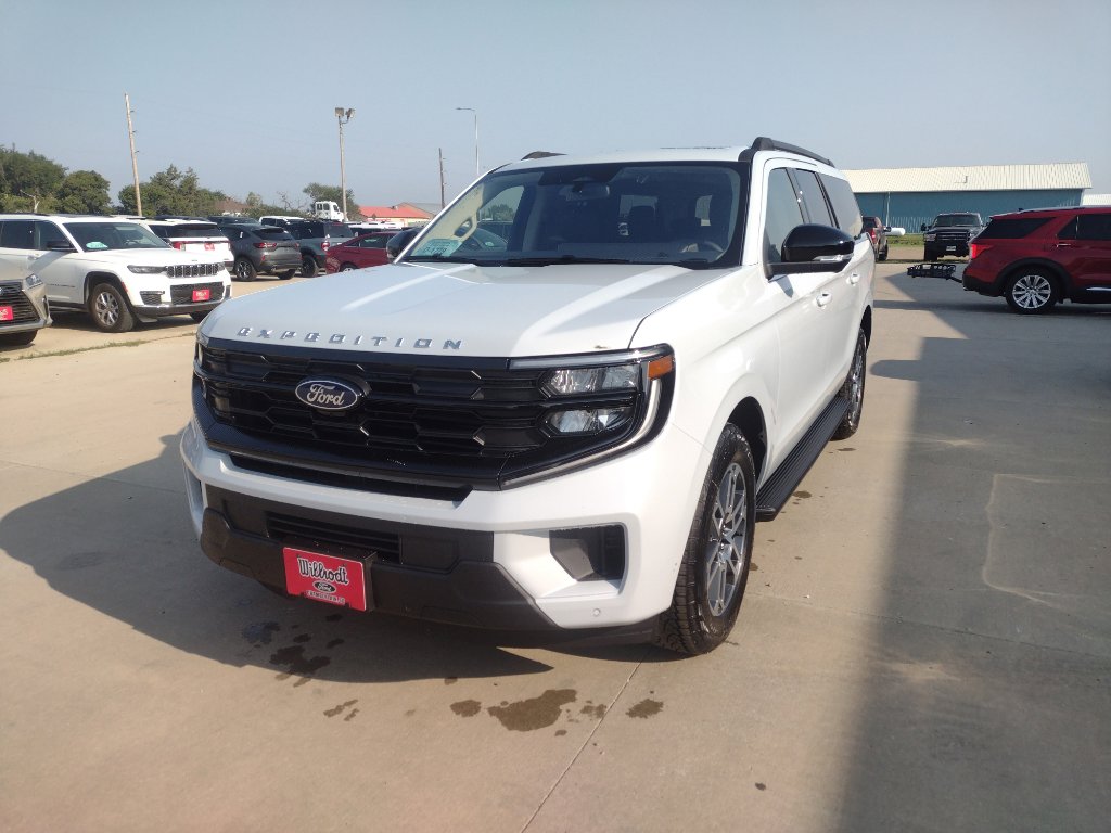 New 2025 Ford Expedition Max Active image 2