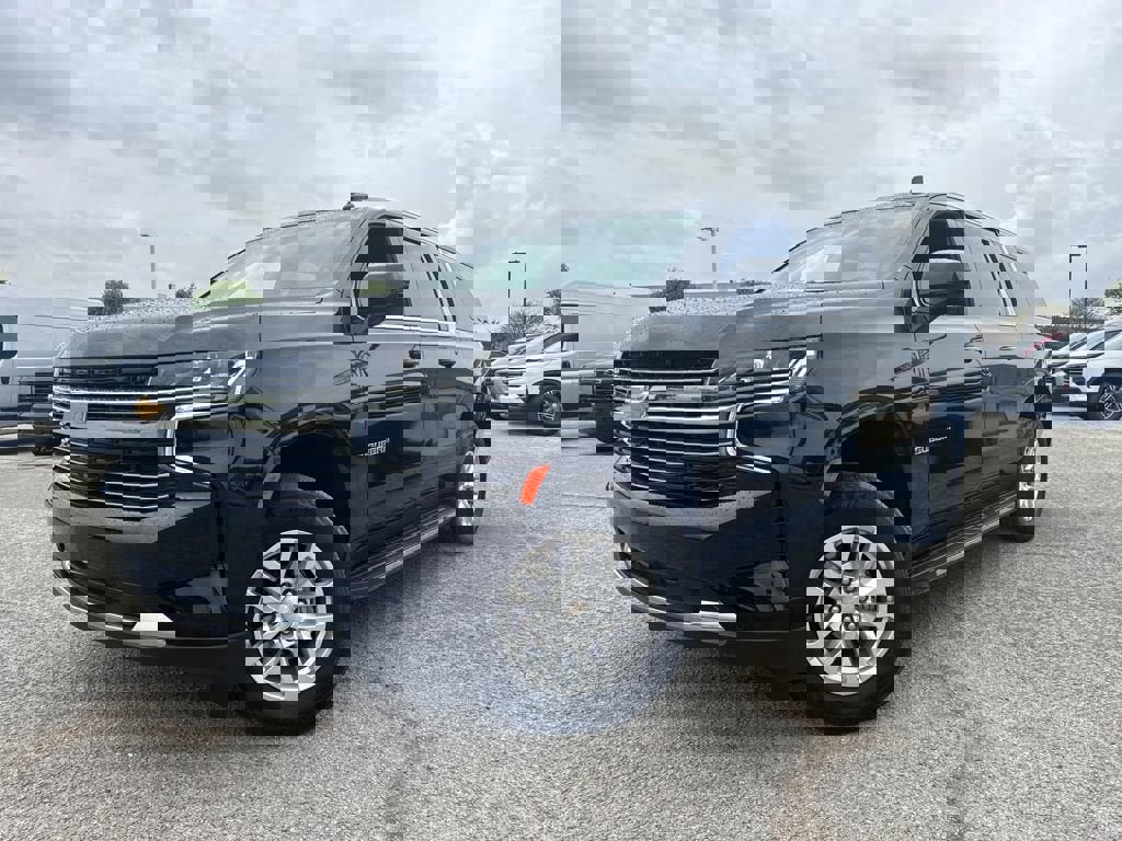 Used 2024 Chevrolet Suburban LT