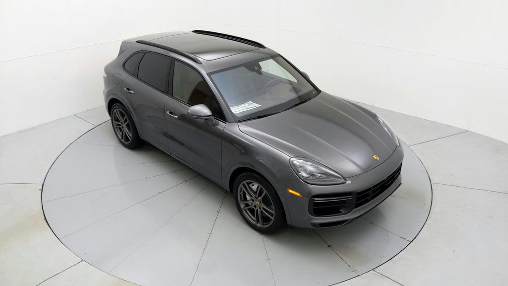 Certified 2023 Porsche Cayenne Turbo AWD/4WD image 18