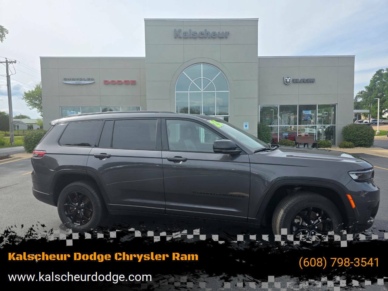 Used 2025 Jeep Grand Cherokee L Laredo