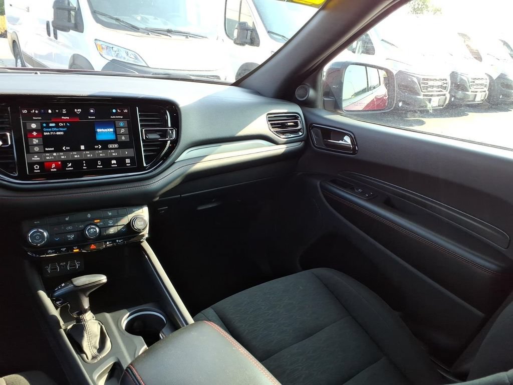Certified 2025 Dodge Durango GT AWD/4WD image 16