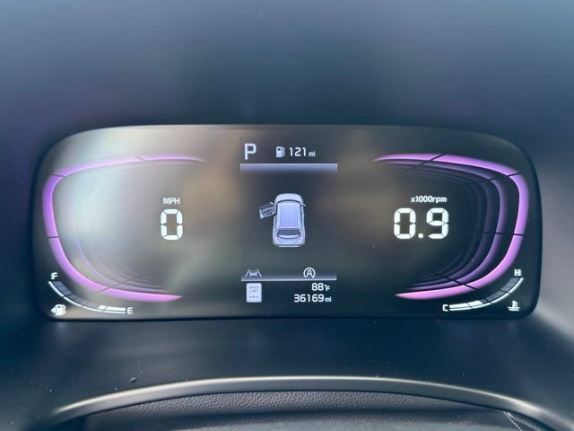 Certified 2023 Kia Soul LX w/ Option Group 015 FWD image 28