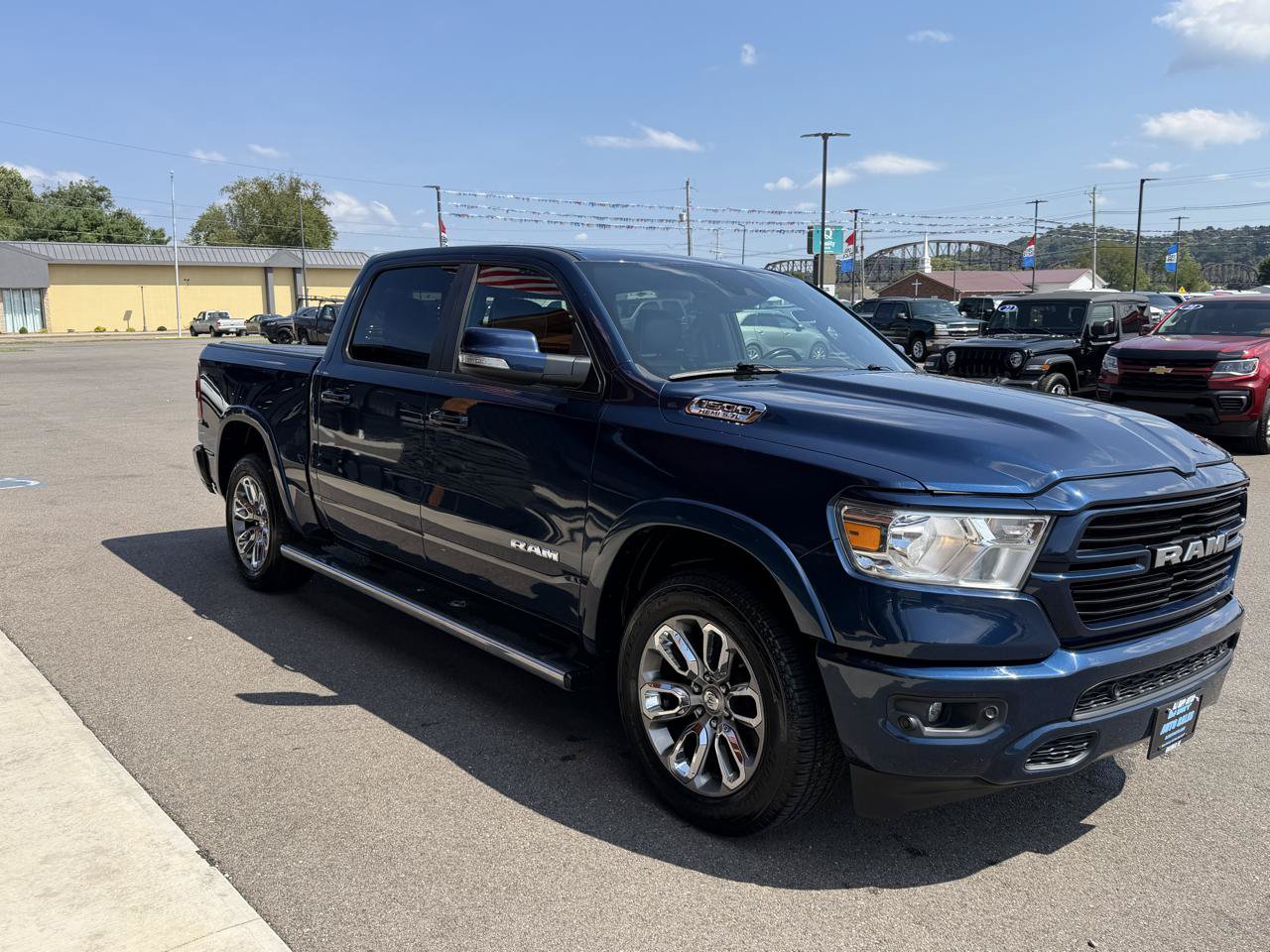 Used 2022 RAM 1500 Laramie w/ Sport Appearance Package AWD/4WD image 3