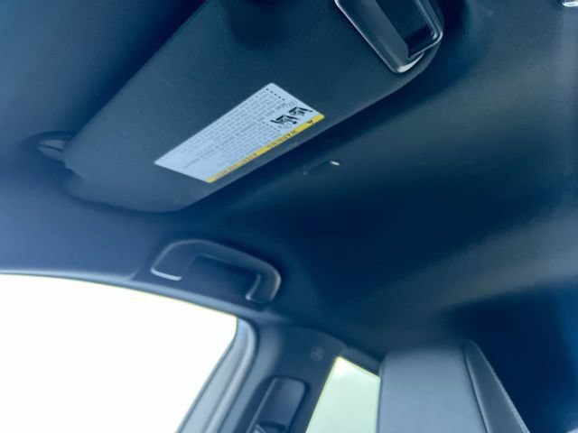 Used 2024 Toyota Venza XLE AWD/4WD image 16