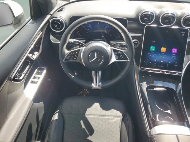 Certified 2025 Mercedes-Benz GLC 300 image 7