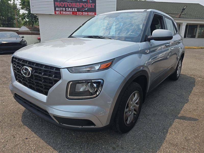 Used 2022 Hyundai Venue SE FWD image 6