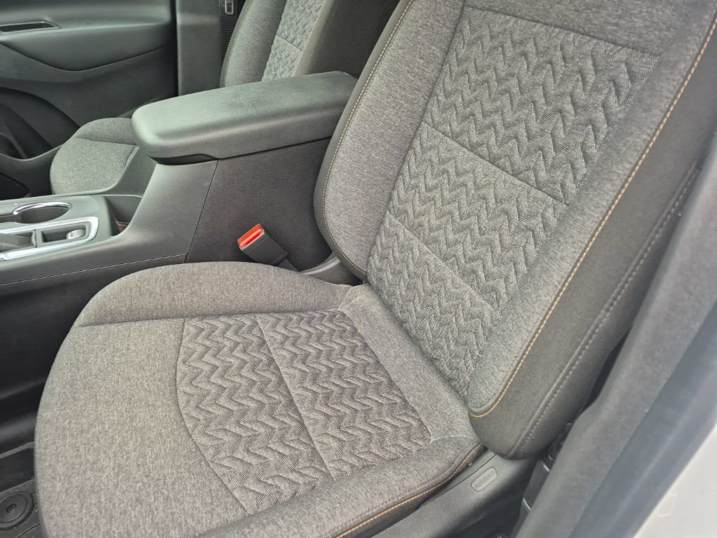 Used 2024 Chevrolet Equinox LT w/ LPO, Floor Liner Package AWD/4WD image 11