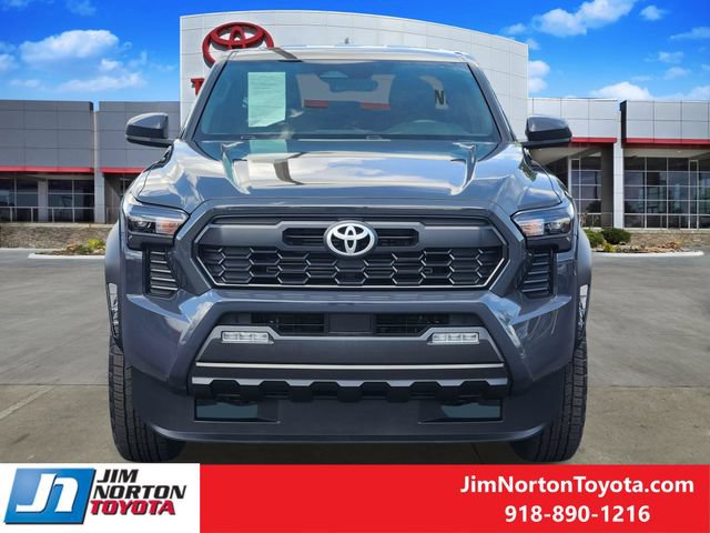 Used 2024 Toyota Tacoma TRD Off-Road AWD/4WD video 2