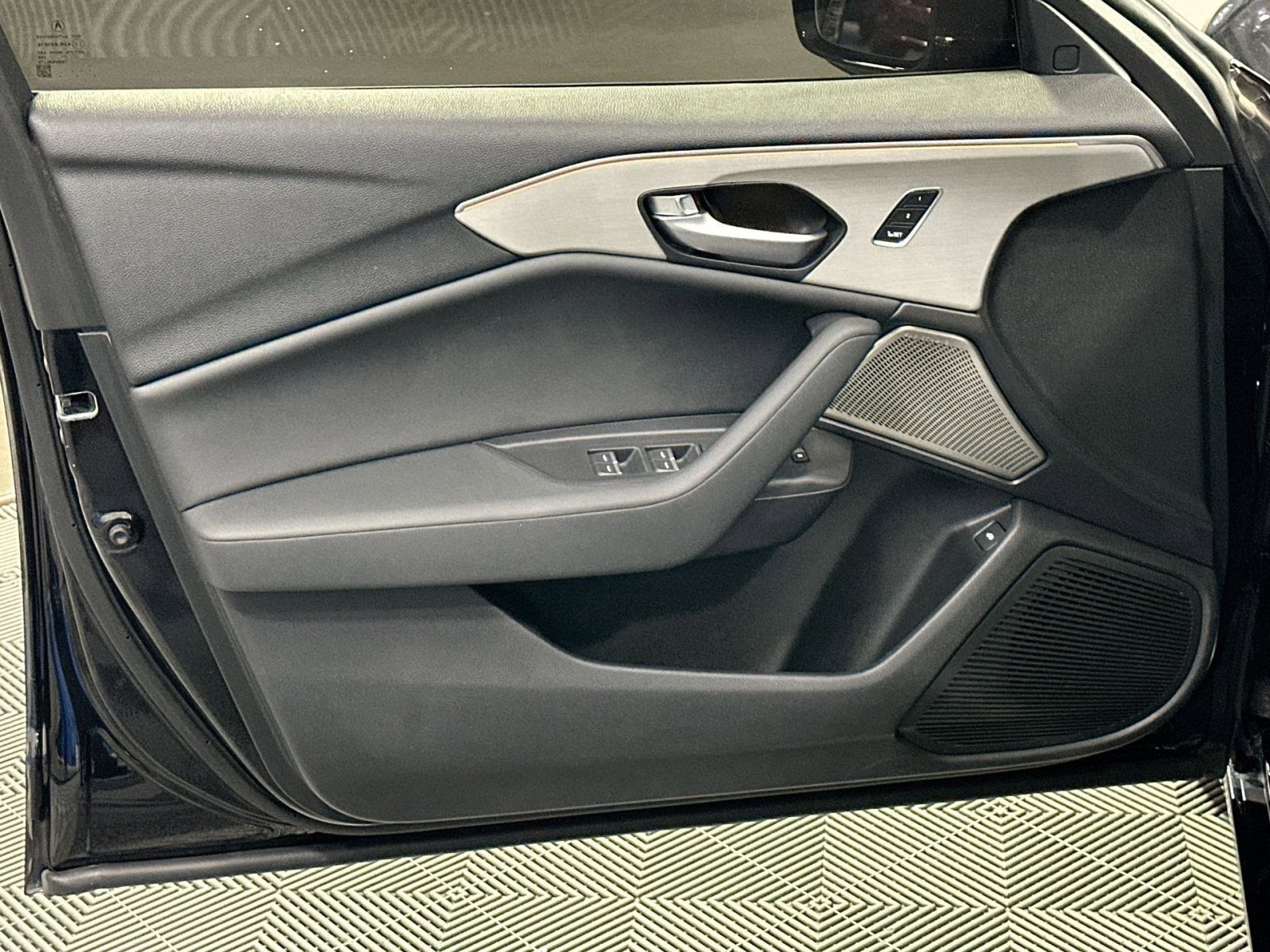 Used 2022 Acura TLX w/ Technology Package image 15