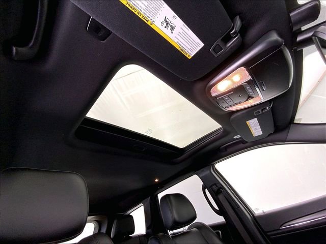 Used 2020 Jeep Grand Cherokee Limited image 22