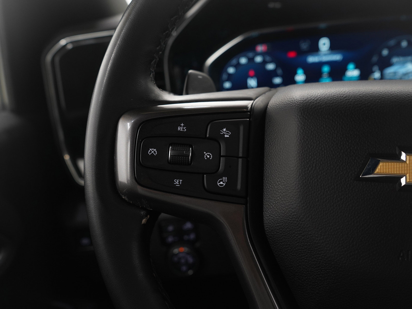 Used 2025 Chevrolet Silverado 1500 High Country image 26