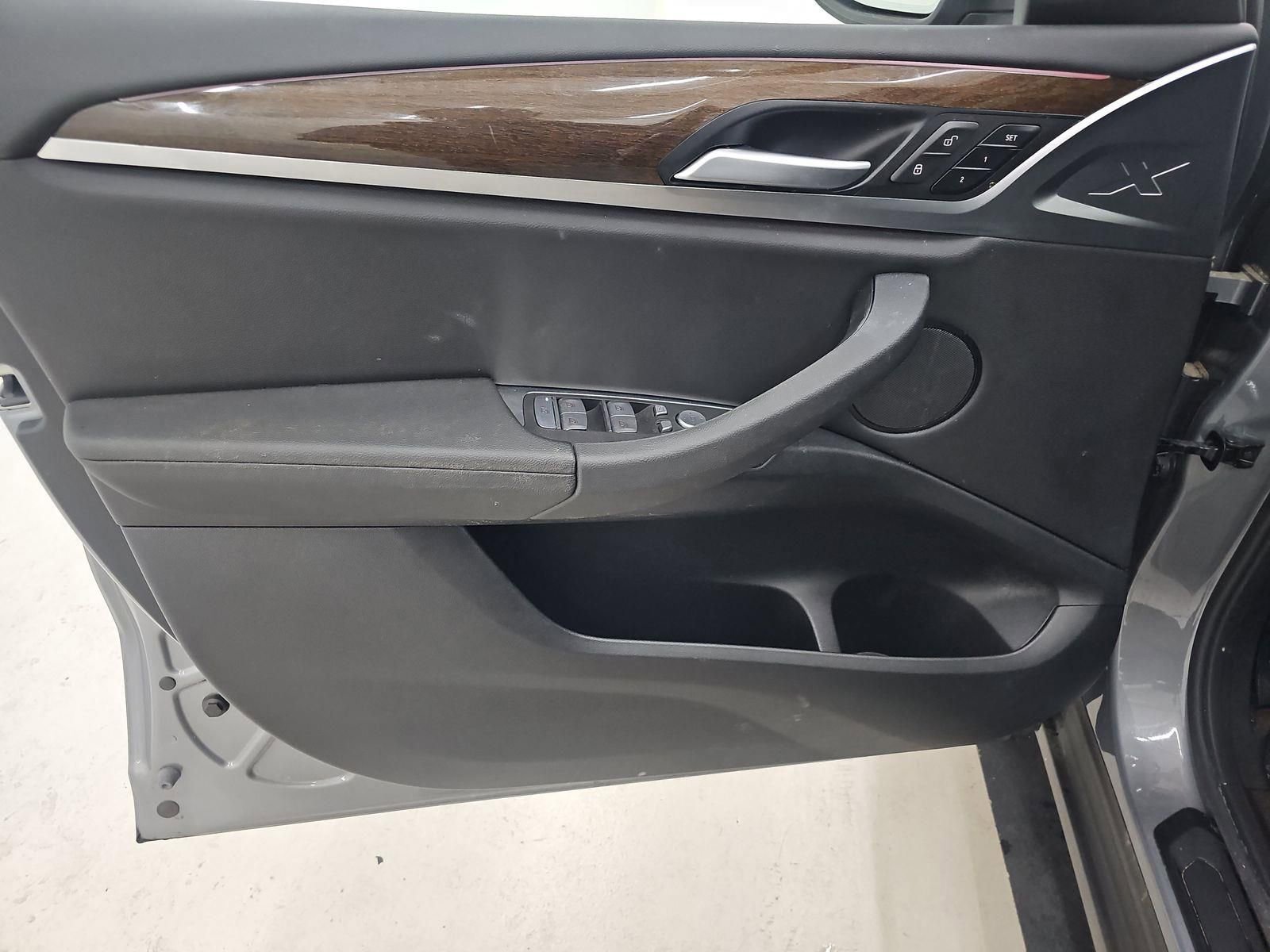 Used 2024 BMW X3 sDrive30i w/ Premium Package w/ZPA RWD image 9