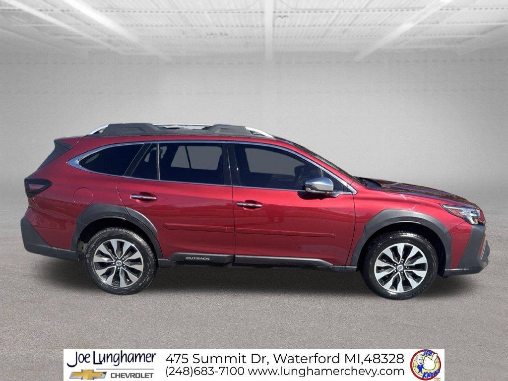 Used 2024 Subaru Outback Touring XT AWD/4WD image 2
