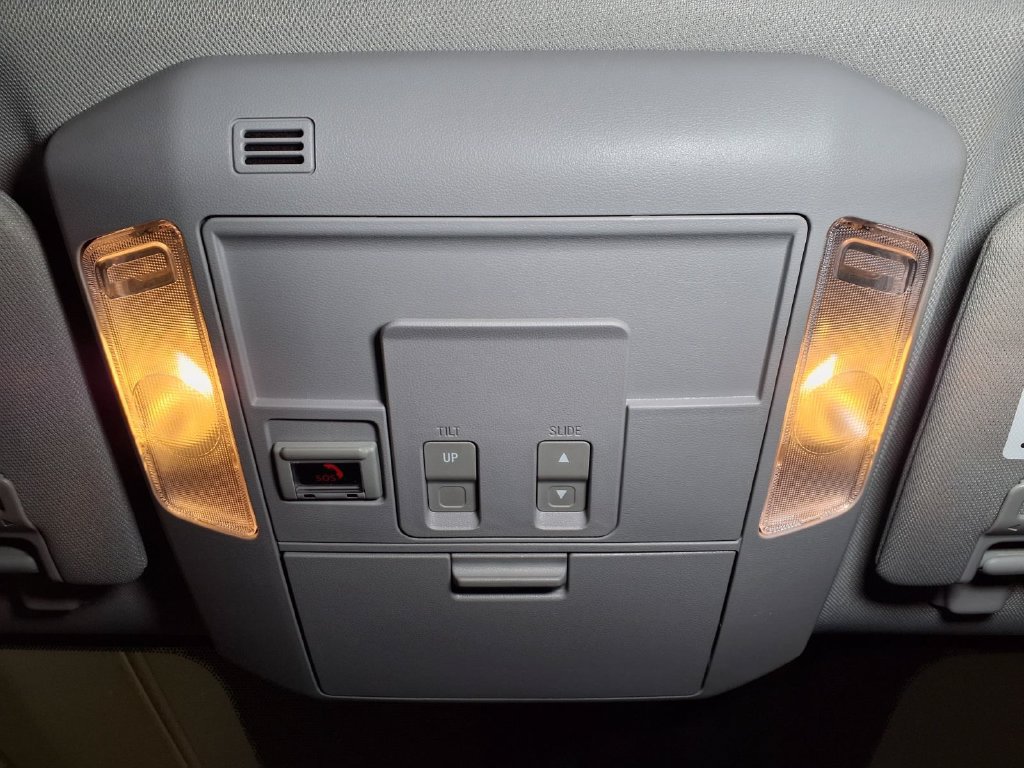 Used 2021 Toyota Tundra Limited w/ Limited Premium Package RWD image 14