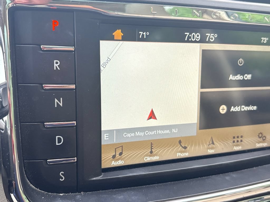 Used 2018 Lincoln Continental Reserve AWD/4WD image 5