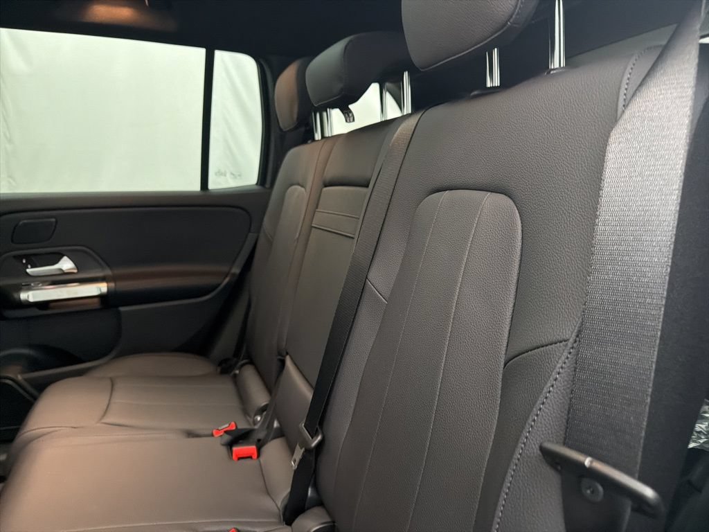 Used 2026 Mercedes-Benz GLB 250 image 18