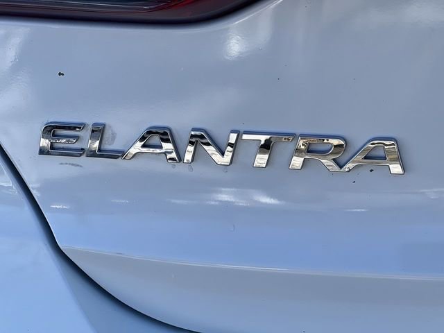 Used 2017 Hyundai Elantra Value Edition image 11