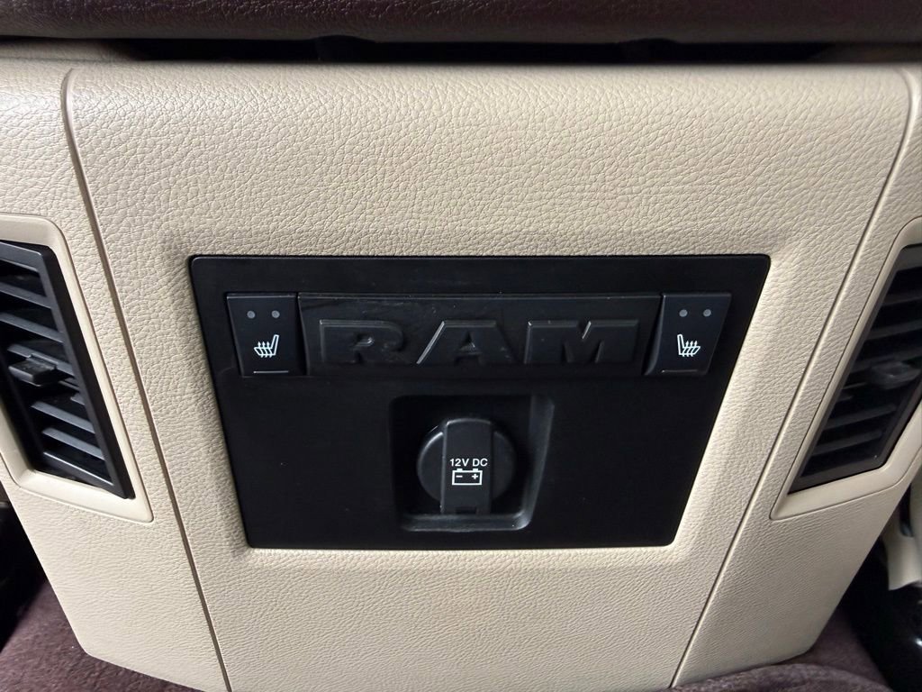Used 2018 RAM 3500 Laramie w/ Convenience Group AWD/4WD image 21